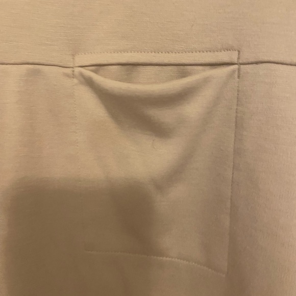 Women’s light tan colored sweatshirt size XL. Great condition. - Picture 3 of 7